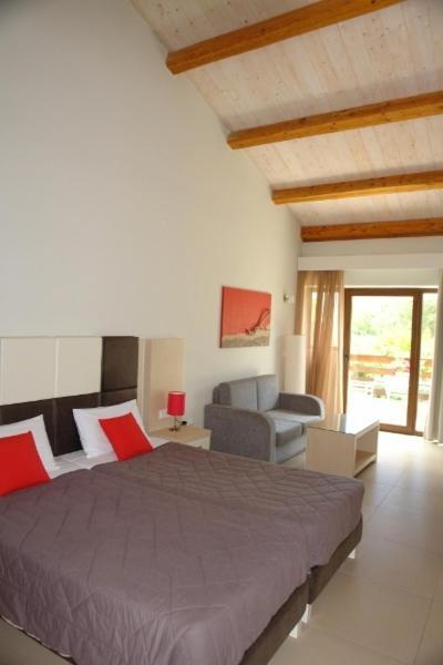 Medusa Lux Apartahotel Liapades